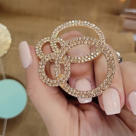 GORGEOUS LAYERED CRYSTAL HOOP EARRINGS, 925 posts - Picture 10 of 12